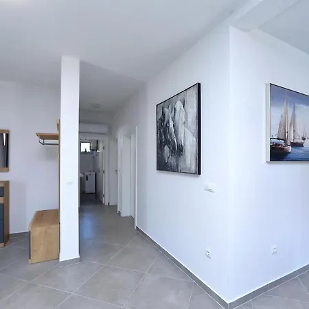 Apartment Thalia
