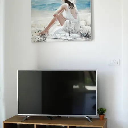 Thalia Apartment