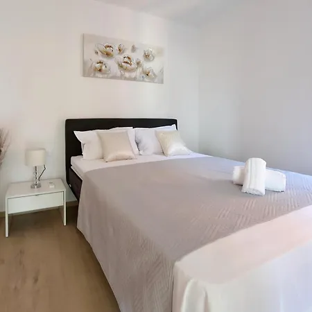 Apartment Thalia Bibinje
