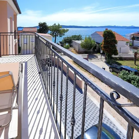 Apartment Thalia