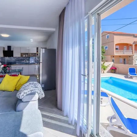 Thalia Apartamento *
