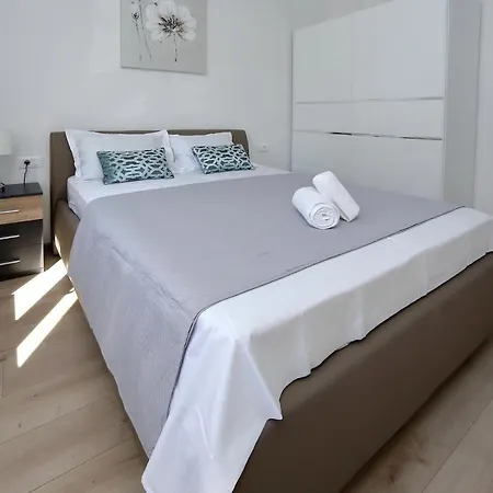 Thalia Apartment Bibinje